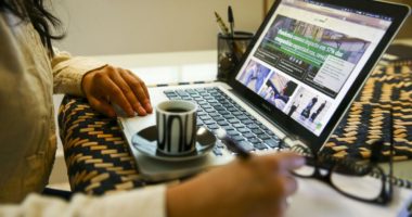 Artigo: Estudo da FGV aponta que pandemia provocou queda de renda de 20,1%