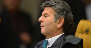 Artigo: Fux reage e diz que Bolsonaro cometeu crime de responsabilidade