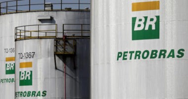 Artigo: STF suspende julgamento sobre venda de refinarias pela Petrobras