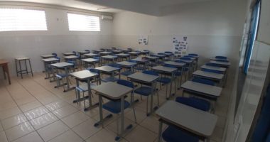 Artigo: Decreto que proíbe aulas presenciais é prorrogado até 4 de janeiro