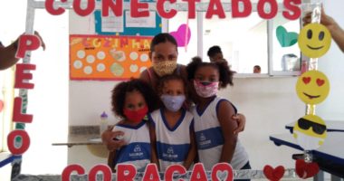 Artigo: Mãe denuncia aglomeração em escola municipal de Salvador; APLB se pronuncia