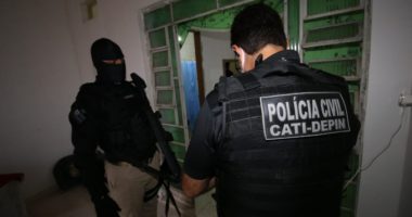 Artigo: Polícia deflagra operação contra facções envolvidas com tráfico de drogas