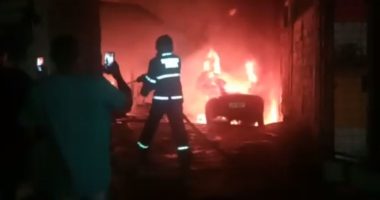 Artigo: Incêndio atinge oficina e destrói carros em Salvador