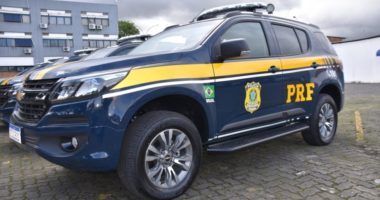 Artigo: PRF apreende caminhão-tanque com carga irregular