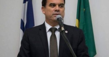 Artigo: Advogado morre em acidente de carro que despencou na Graça