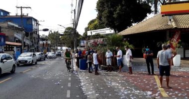 Artigo: Ruas de Salvador amanhecem sujas nas primeiras horas de votação
