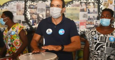 Artigo: Bruno Reis visita Malê Debalê e ressalta ‘relação histórica’ com blocos afro