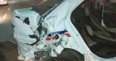 Artigo: Salvador: 3 pessoas ficam feridas após táxi capotar