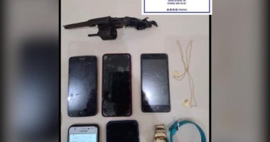 Artigo: Dupla é presa suspeita de praticar assaltos em Lauro de Freitas