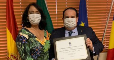 Artigo: Cônsul da Romênia na Bahia é homenageado com título de Cidadão Soteropolitano