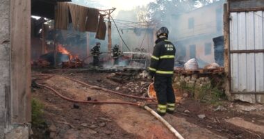 Artigo: Incêndio atinge fábrica em Simões Filho