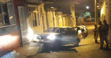 Artigo: Lauro de Freitas: motorista por aplicativo é encontrado morto dentro de carro