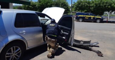 Artigo: Barreiras: 1 homem é morto e 3 são presos após perseguição policial