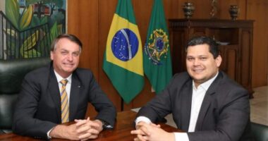 Artigo: Alcolumbre de Bolsonaro deve virar novo ministro, diz site