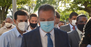 Artigo: Sem graça, Rui diz que abriria Metropolitano conforme “progressão” da Covid