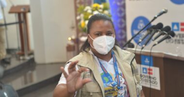 Artigo: Início da primeira fase de vacinação deve acabar em até 8 dias