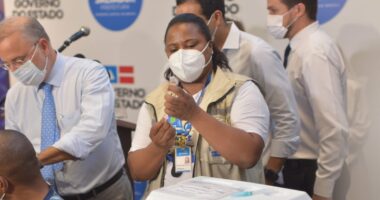 Artigo: Salvador: 2ª dose da CoronaVac começa a ser aplicada a partir de segunda (15)