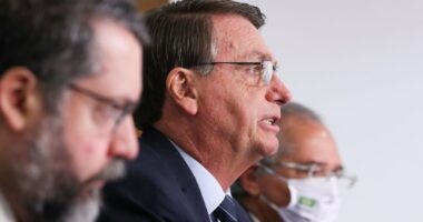 Artigo: Pesquisa aponta rejeição de Bolsonaro em Feira de Santana