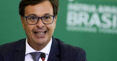 Artigo: Governo Federal vai manter “feriadão” de carnaval, diz ministro do Turismo