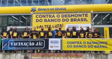Artigo: Salvador: funcionários do Banco do Brasil protestam contra plano de demissões