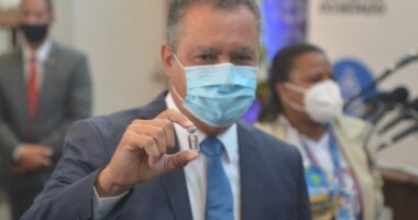 Artigo: Bahia vai ao STF para aplicar vacinas sem o aval da Anvisa