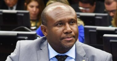 Artigo: Família de Irmão Lázaro é aconselhada a não fazer transferência para Salvador