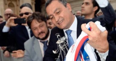 Artigo: Governo suspende todos os eventos no estado, mas abre exceção para jogo do Bahia