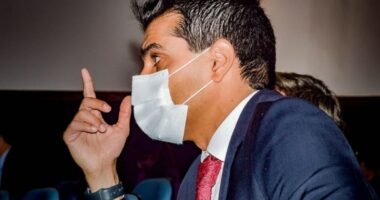 Artigo: Possível candidato a governador, Alexandre vira principal opositor de Rui na Bahia