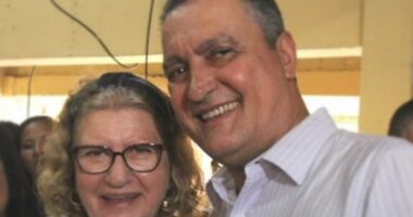 Artigo: Maria del Carmen defende toque de recolher: “É um absurdo o que a gente em visto”