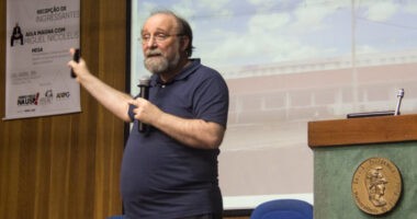 Artigo: Nicolelis deixa coordenação de Comitê Científico do Consórcio Nordeste