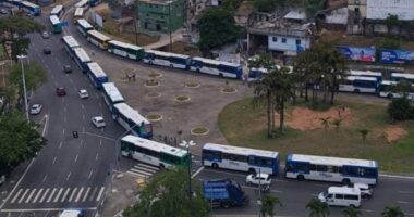 Artigo: Rodoviários protestam na região da Lapa; trânsito fica congestionado