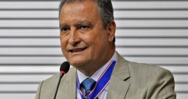 Artigo: Após assinar carta, Rui faz apelo por combate às fake news