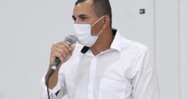 Artigo: LEM: vereador é baleado ao sair de casa