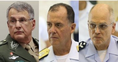 Artigo: Comandantes do Exército, da Marinha e da Aeronáutica deixam cargos