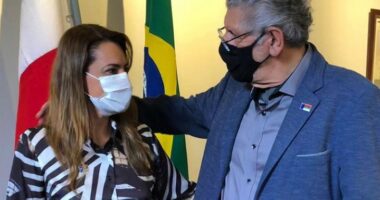 Artigo: Após morte de Herzem, Sheila Lemos assume prefeitura de Conquista em definitivo