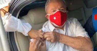Artigo: Lula recebe segunda dose de vacina contra a Covid-19