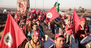 Artigo: Correio: fazendeiros baianos contratam “jagunços” para enfrentar MST