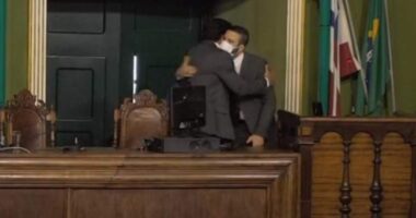 Artigo: Atila faz as pazes com líder do governo na CMS após “mal-entendido”