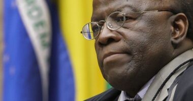 Artigo: Joaquim Barbosa não descarta apoiar eventual candidatura do ex-presidente Lula