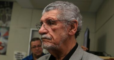 Artigo: Levantamento: pelo menos 16 prefeitos morreram por Covid-19 em 2021