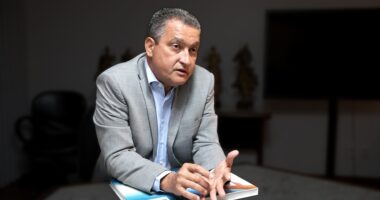 Artigo: Rui alfineta patrimônio dos candidatos ao governo da Bahia: “Só tem gente milionária”