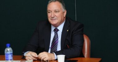 Artigo: PP deve perder 40 prefeitos e deputados se Ronaldo Carletto perder o partido