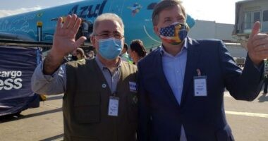 Artigo: Lote com 3 milhões de doses da vacina da Janssen chega ao Brasil