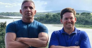 Artigo: Sturaro: ‘minha vida política nas mãos de João Roma’