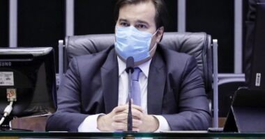 Artigo: Maia ataca Bolsonaro e chama presidente de ‘Hugo Chavéz’