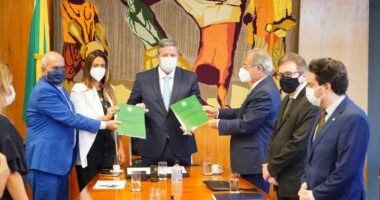 Artigo: Reforma vai tributar rendimentos de capital e dividendos, diz Paulo Guedes