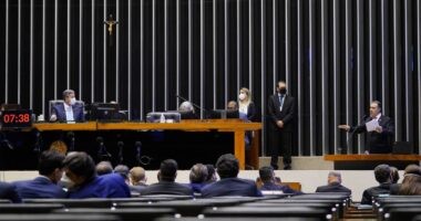 Artigo: 16 deputados baianos votam contra MP de revitalização do Rio São Francisco