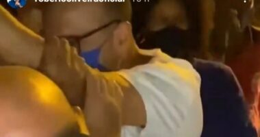 Artigo: Após habeas corpus, ex-prefeito de Eunápolis provoca aglomeração