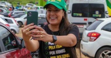 Artigo: Deputada bolsonarista critica manifestação: “A máscara caiu”