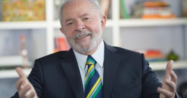 Artigo: Após queda de popularidade, Lula ainda vence nomes da direita na Bahia, diz pesquisa